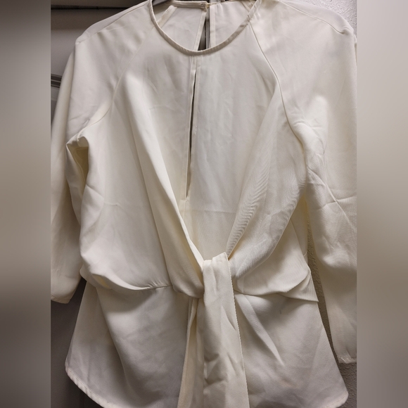 Ivory/Cream Woman Blouse L - Picture 4 of 12